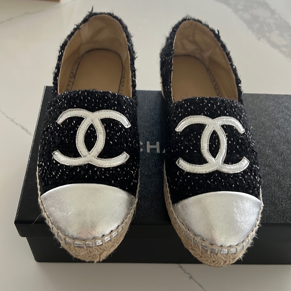 Chanel espadrilles I’m black size 8
